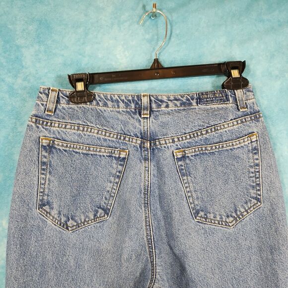 Liz Claiborne Lizwear Women's Jeans, Bootcut Fit, Denim, Size 6 (28W 31.25L) - Picture 4 of 6